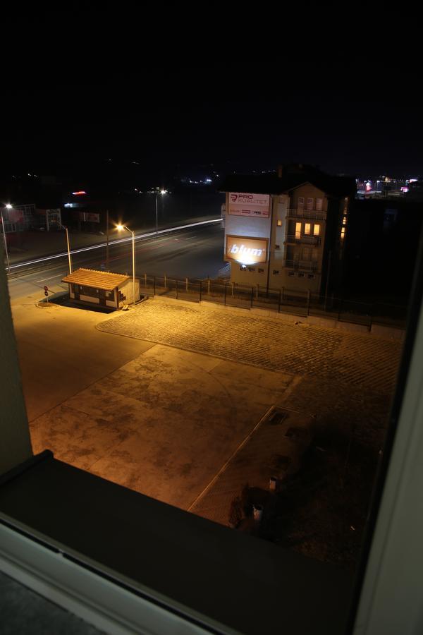 Hotel Rio Pristina Exteriör bild