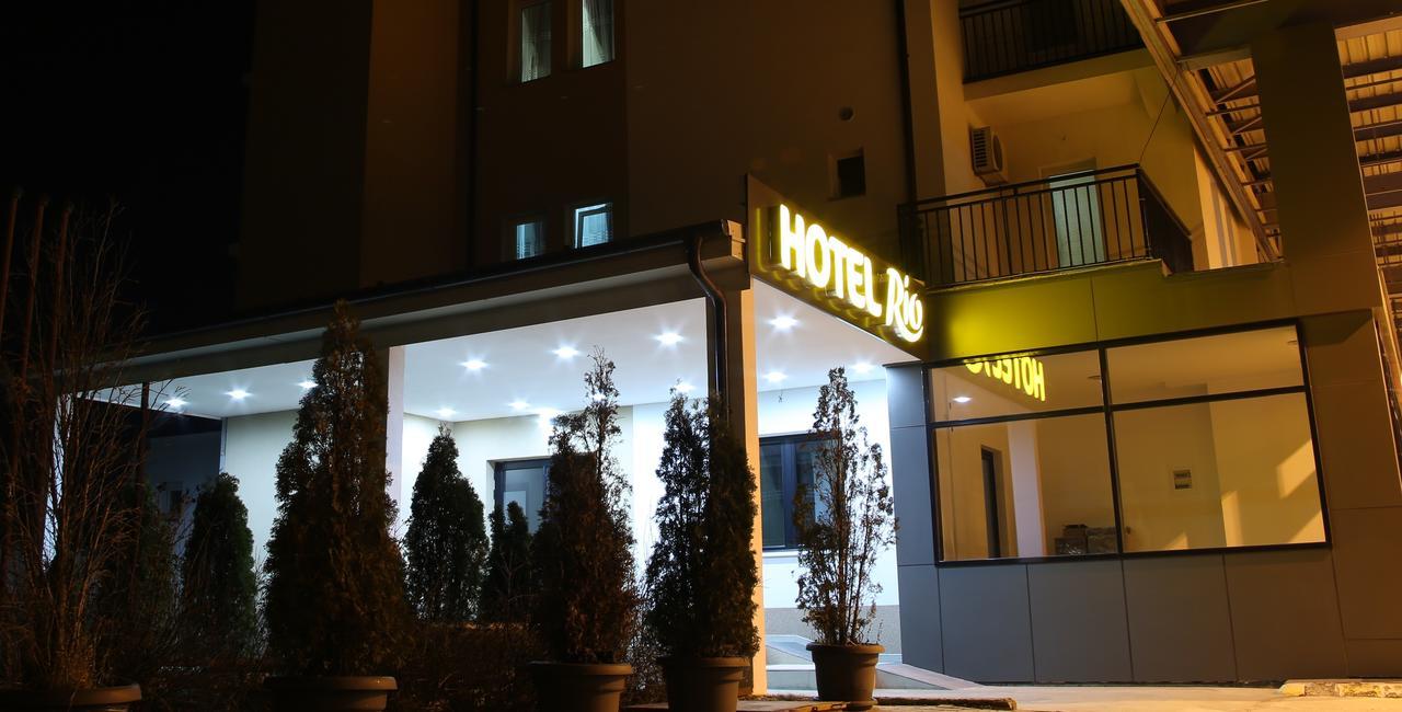 Hotel Rio Pristina Exteriör bild